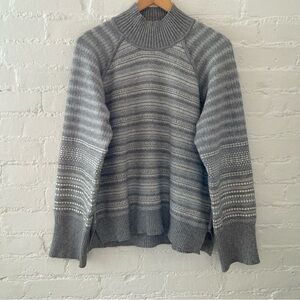 Cyrus Womens Long Sleeve Striped Print Pullover Sweater Cozy Knit Gray White M